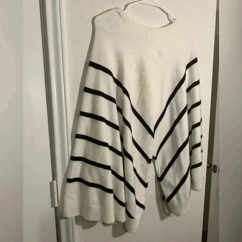 J Jill Nautical Sweater Shall Cape White Navy Striped Button Down Poncho Size OS - Picture 8 of 9
